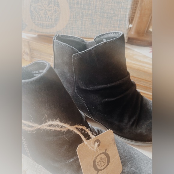 Born Black Distressed Booties - Picture 7 of 9